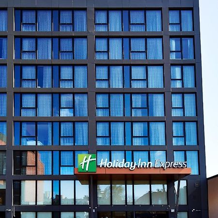 Holiday Inn Express - Nyc Brooklyn - Sunset Park By Ihg New York Exterior photo
