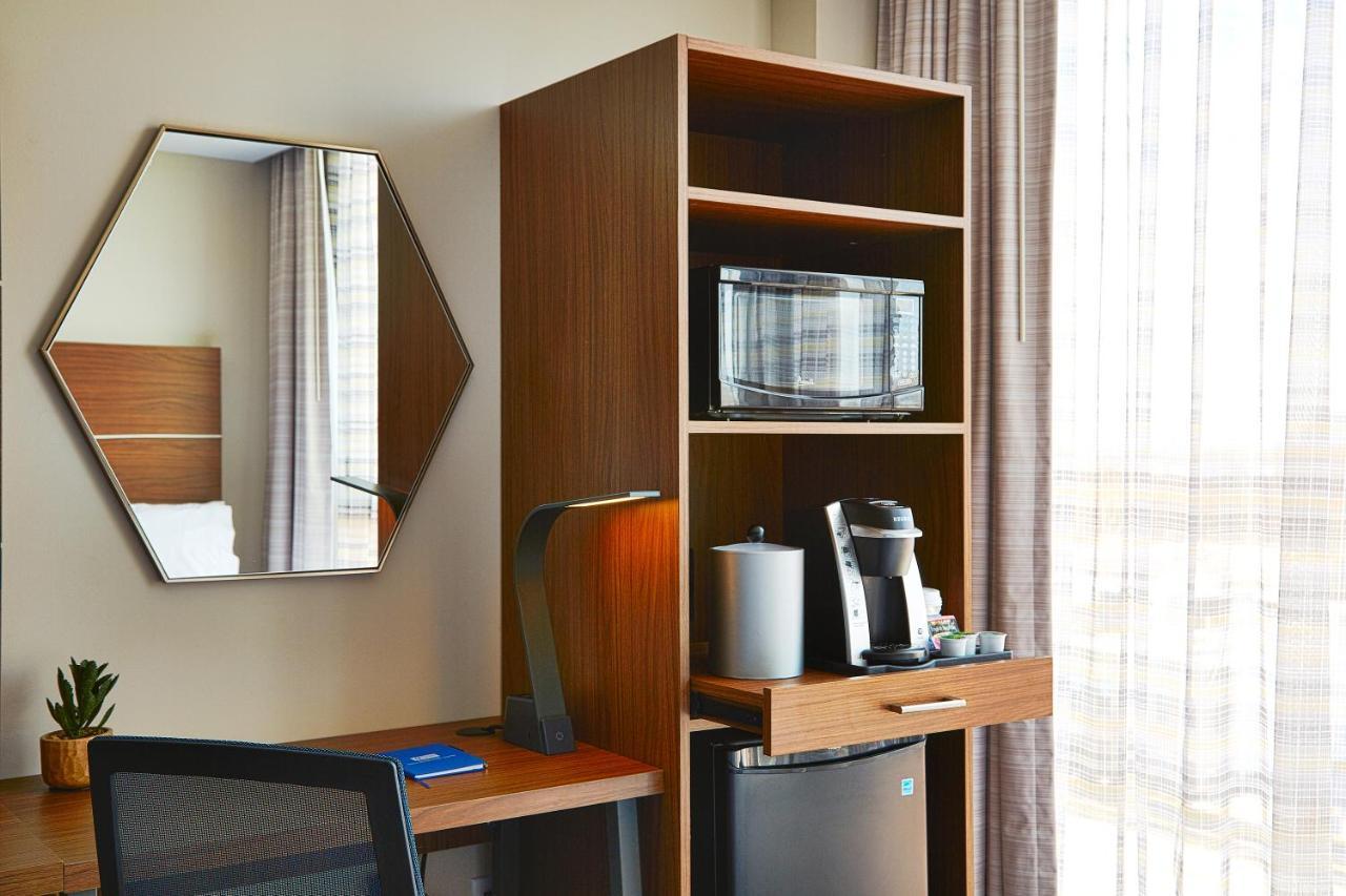 Holiday Inn Express - Nyc Brooklyn - Sunset Park By Ihg New York Exterior photo
